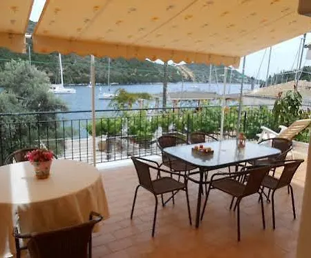 Dom wakacyjny Aristoula House *