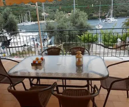 بيت للعطل Aristoula House *